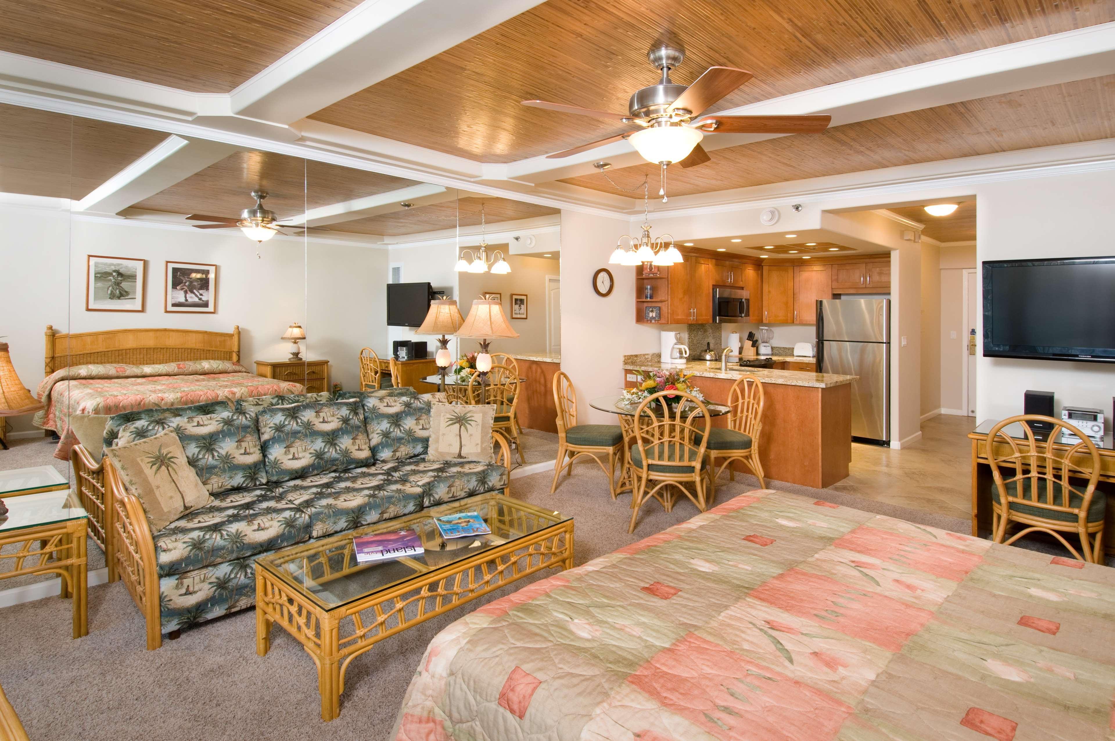 แอสตัน แอท เดอะ เวลเลอร์ ออน คานาปาลี บีช รีสอร์ต Aparthotel ลาไฮนา ภายนอก รูปภาพ
